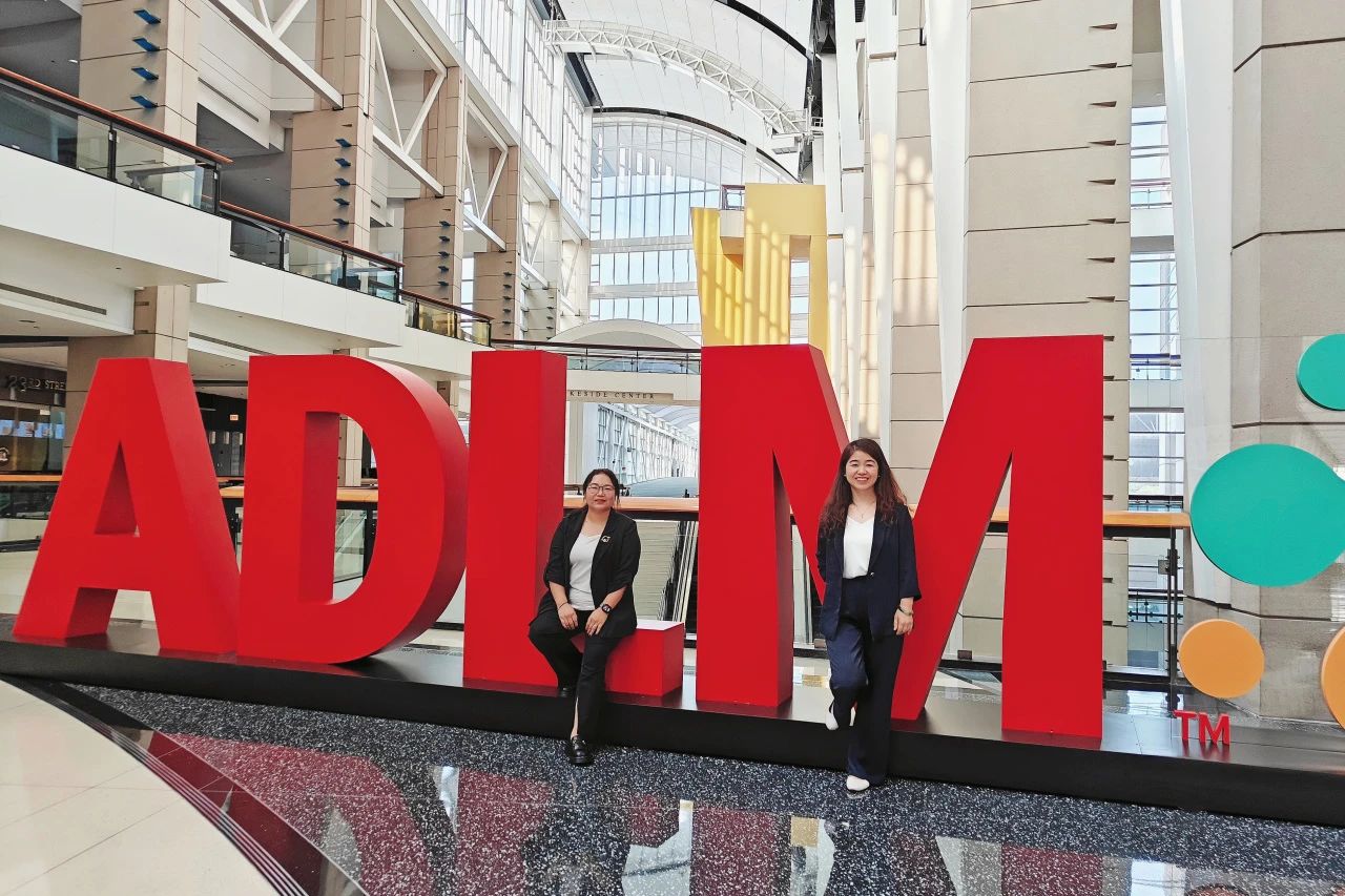 ������ʵ���������Ʒ�Ի�ȫ������8ͷ�����Ψһ�ٷ���վ��Ϸ������������ADLMչ��